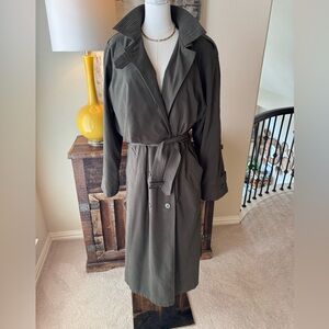 Fleet Street vintage olive green trench coat - size 12